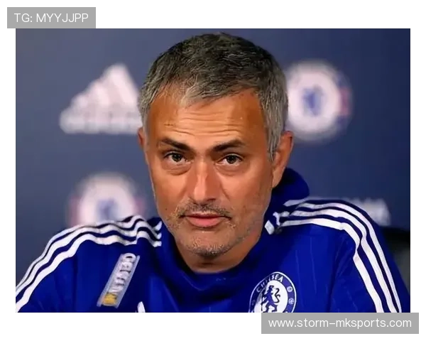 穆里尼奥强调防守纪律：战术细节成新赛季焦点